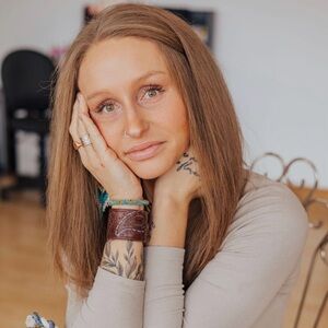 Meet your Posher, Marissa